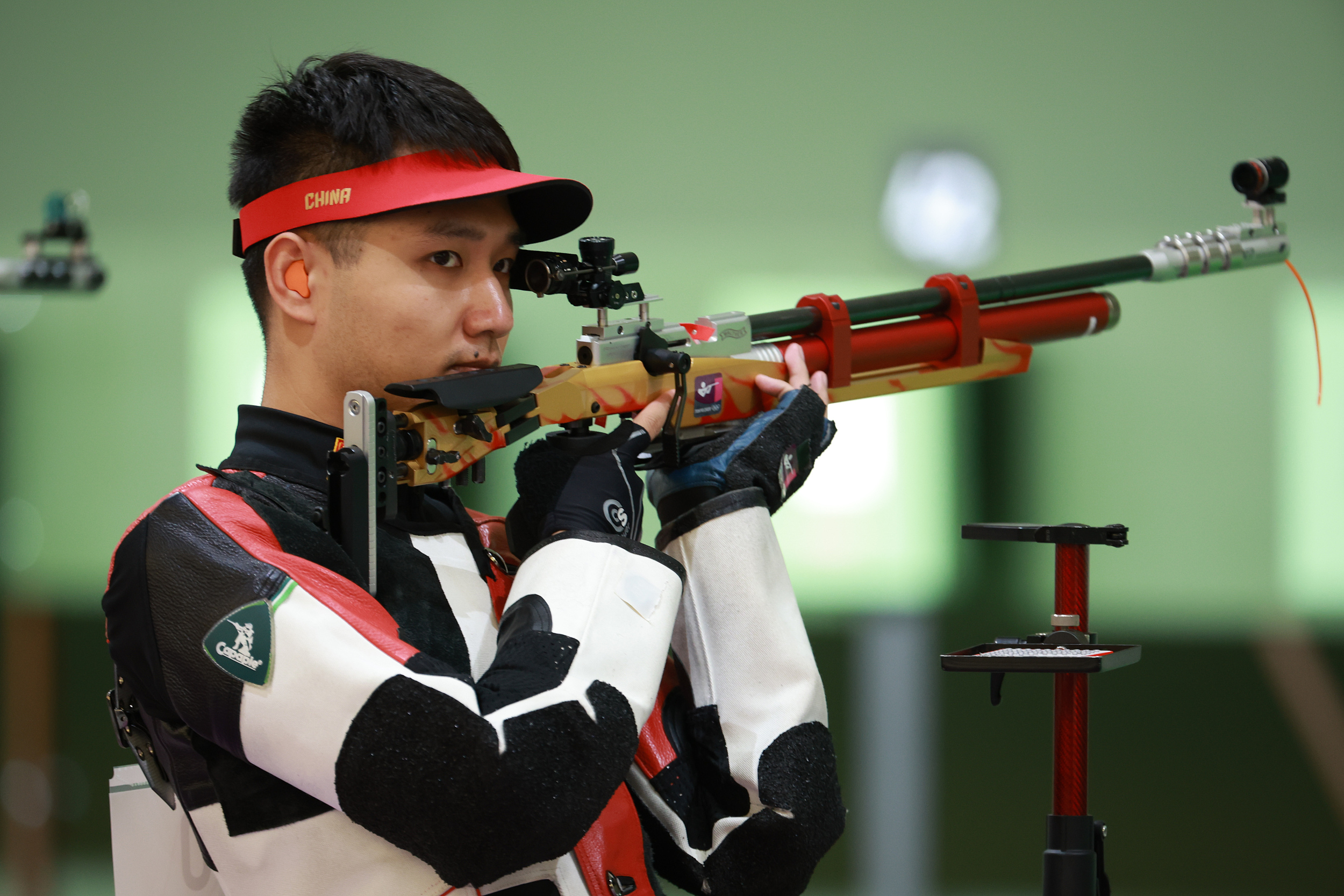 关于马来西亚射击选手精湛技艺，斩获铜牌的信息